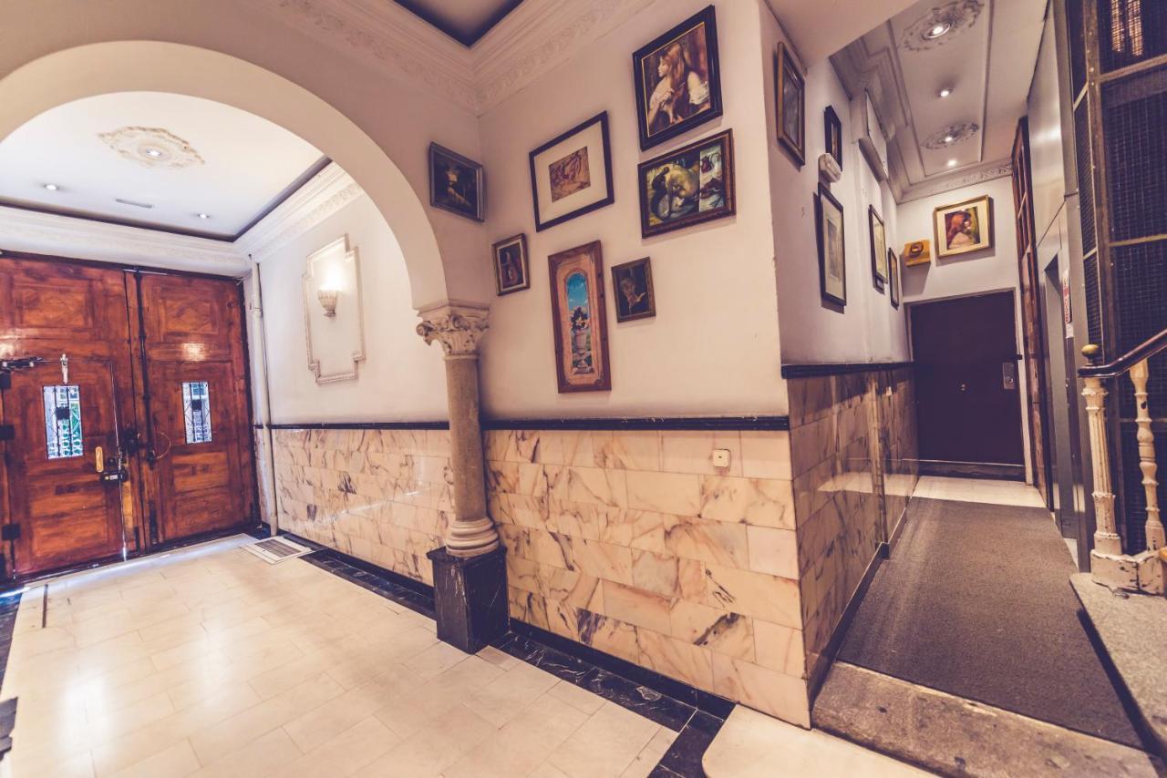 Hostal Marlasca Madrid Luaran gambar