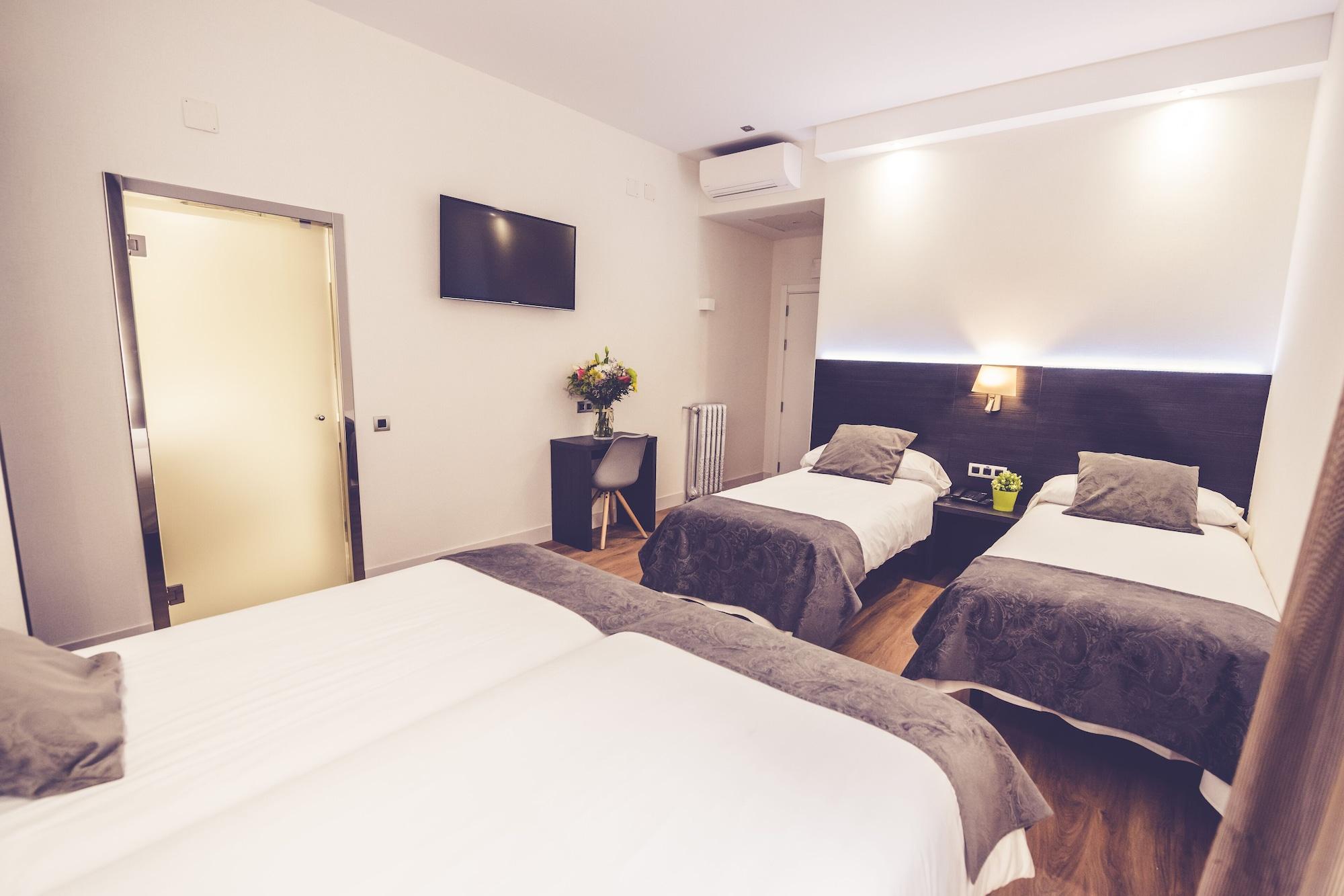 Hostal Marlasca Madrid Luaran gambar