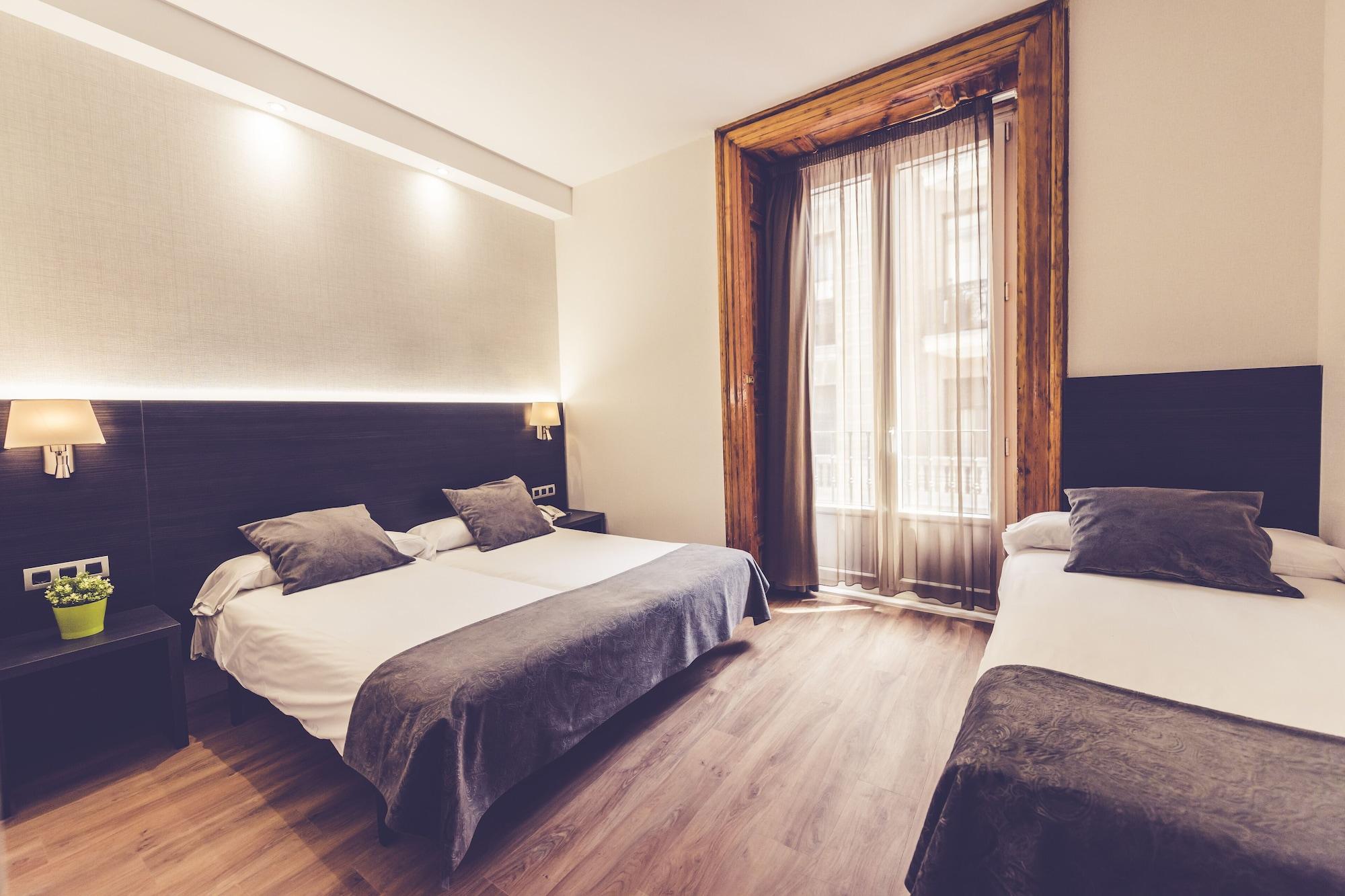 Hostal Marlasca Madrid Luaran gambar