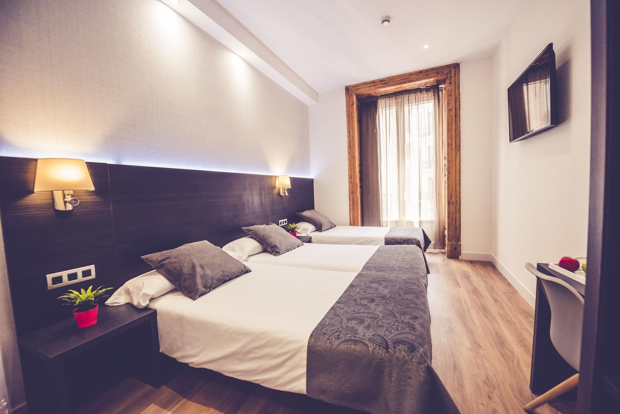 Hostal Marlasca Madrid Luaran gambar